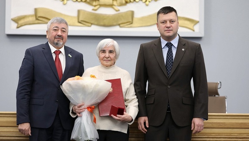 Жительнице Уфы присвоили звание почётного гражданина за помощь бойцам СВО