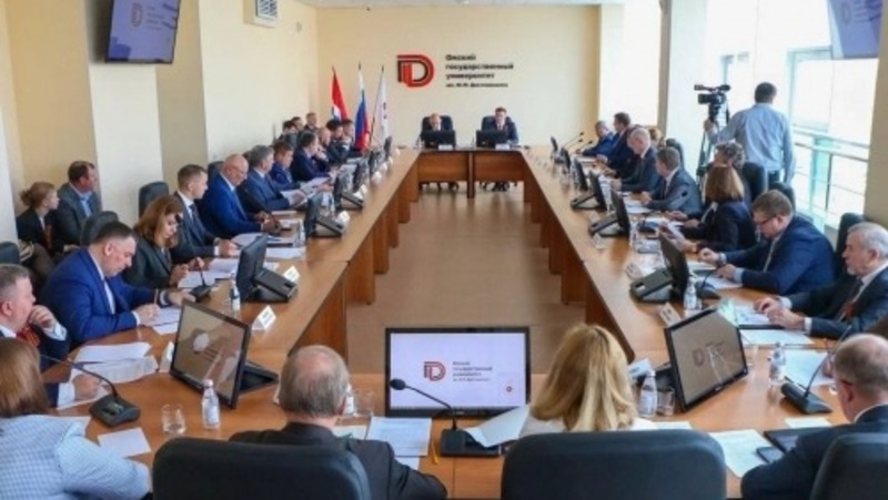 Хоценко обсудил будущий ремонт образовательной и научной инфраструктуры