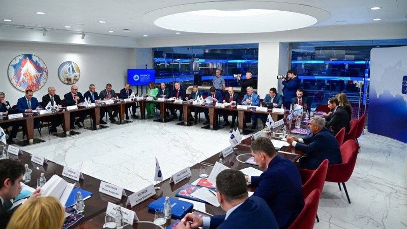 Минниханов: На текущий момент на регионы ассоциации приходится больше трети ВВП страны