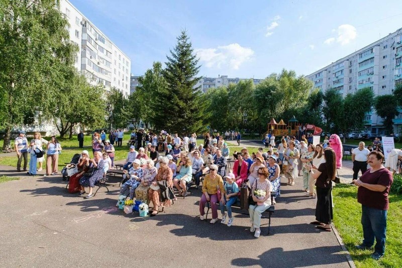 В Ново-Савиновском районе состоялся праздник двора, посвященный Дню семьи