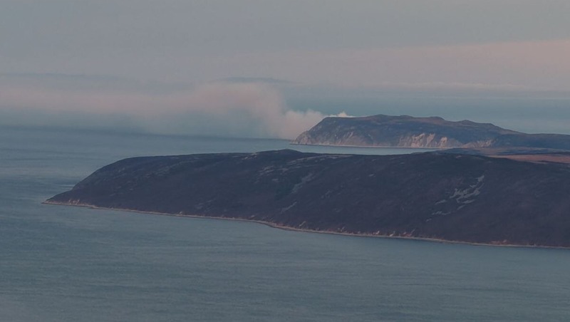 Огонь охватил остров Недоразумения в Магаданской области