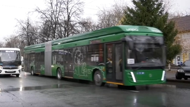 Новый двухсекционный троллейбус начали тестировать в Уфе