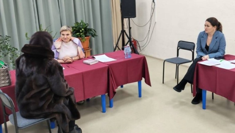 8 квартир с ремонтом подготовят для переселения жителей из аварийного дома в Оротукане