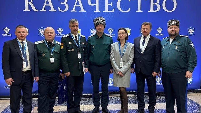 Более 400 тонн гумпомощи отправили на СВО южноуральские казаки