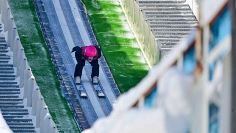 Свердловский спортсмен стал чемпионом России по прыжкам на лыжах с трамплина