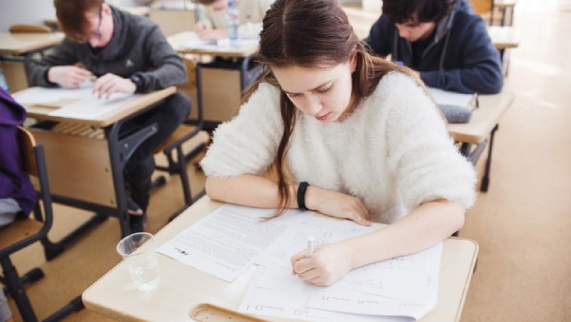 400 школьников примут участие во Всероссийской олимпиаде по обществознанию в Казани