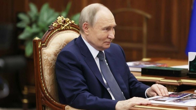 Путин наградил семью из Татарстана медалью ордена «Родительская слава»