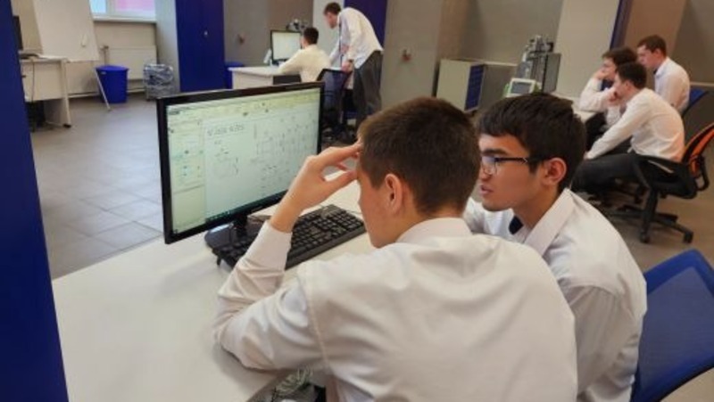 Паслер: Более 36 тыс. студентов поступили в колледжи Свердловской области