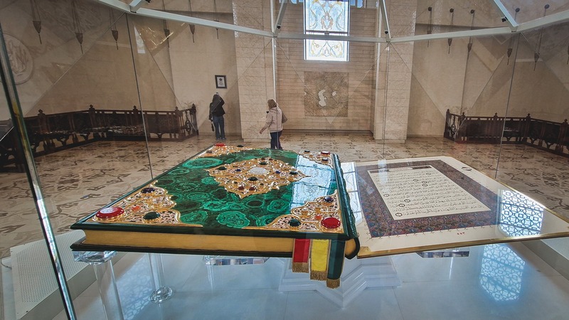 В Центре современной культуры «Смена» 21 ноября откроется сборная выставка «Контурные карты». 