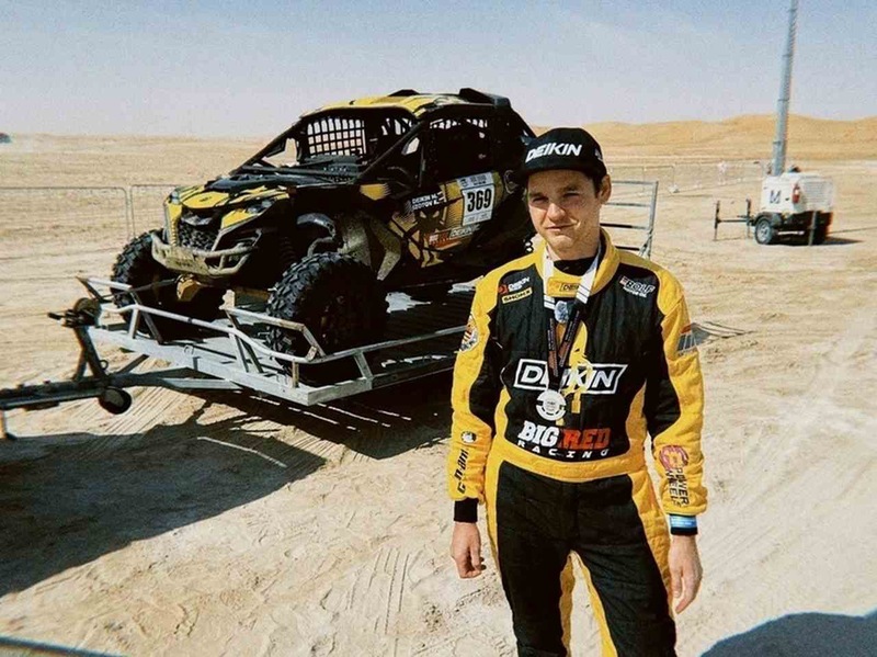 Воронежский гонщик победил в ралли по пустынным дюнам в Эмиратах