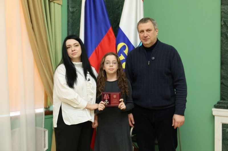 И.Носков вручил Орден Мужества семье самарского военнослужащего