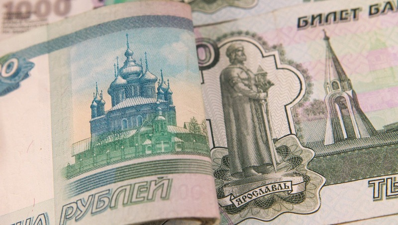 300 тыс. руб. при рождении третьего ребенка будут выплачивать в Ленобласти