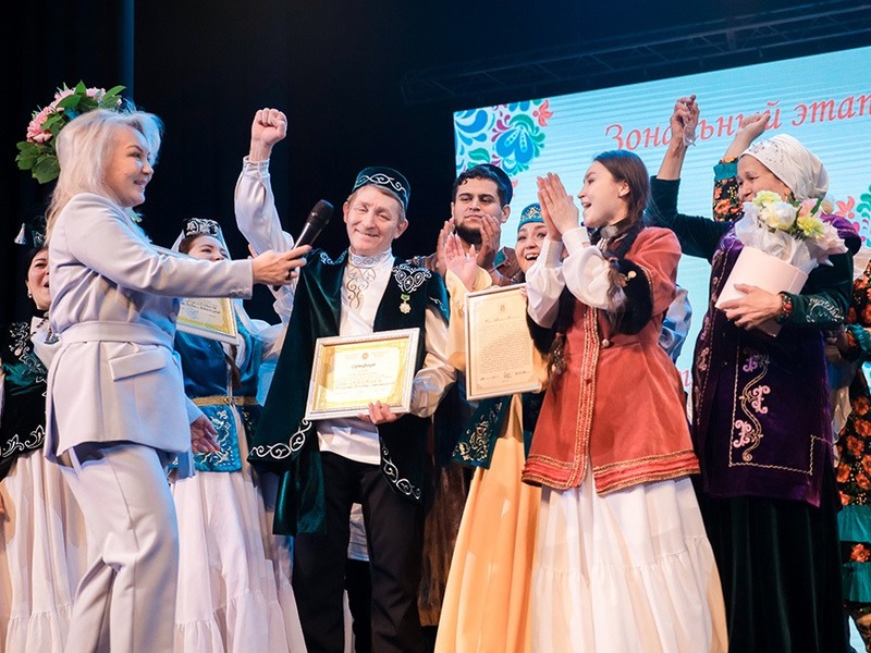 Семья Ахатовых-Вахитовых — победитель республиканского фестиваля «Эхо веков в истории семьи»