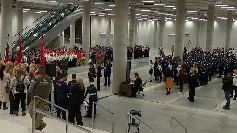 400 человек вступили в Юнармию на Патриотическом молодёжном форуме в Кронштадте