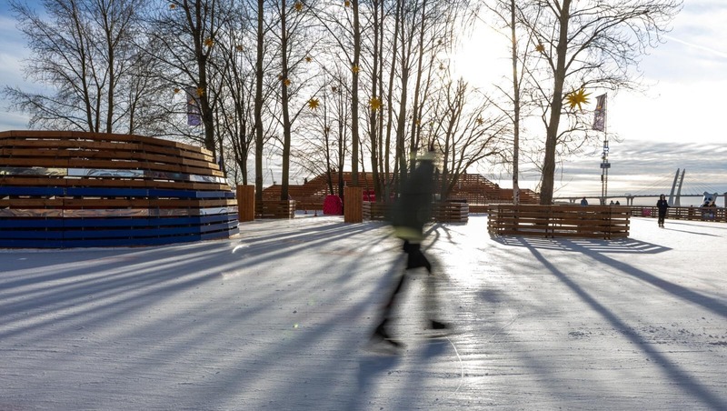 Самый большой в Петербурге бесплатный каток откроется 18 января