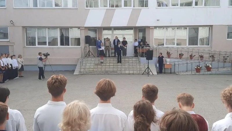 Митинги, посвящённые Дню солидарности в борьбе с терроризмом, состоялись в школах Самары