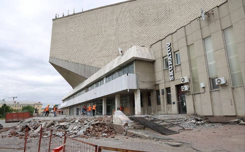В Омске начался ремонт СКК имени Блинова