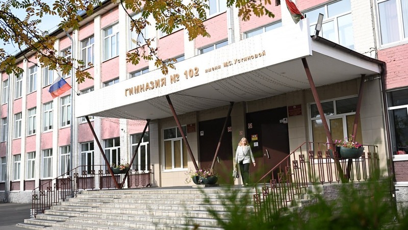 26 казанских школ получили отличительные знаки по итогам экзаменов