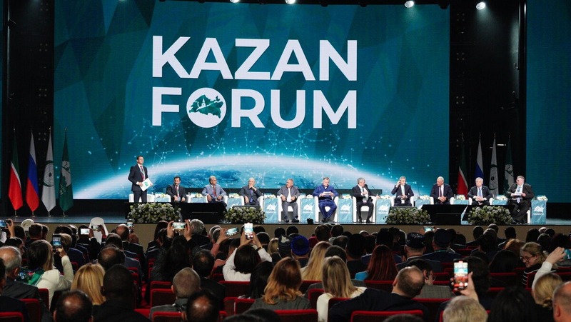 Талибы* обсудят строительство Трансафганской железной дороги на KazanForum