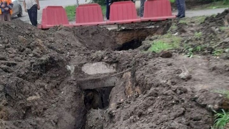 В Омске за сутки откачали свыше 500 кубометров воды после ливней