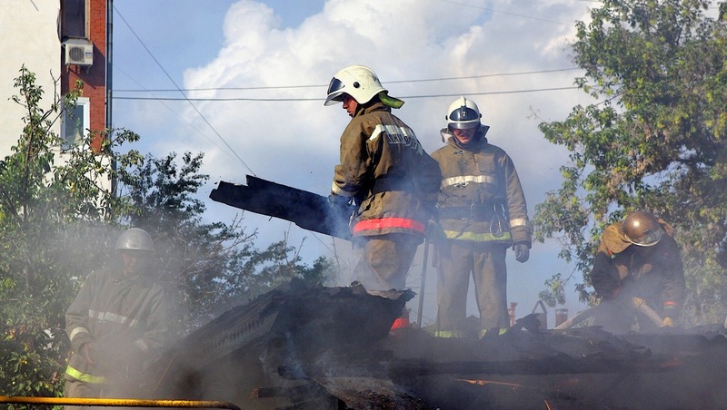 Кафе загорелось на Кировском рынке в Самаре
