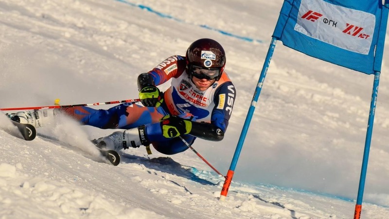 Южноуральский горнолыжник Семен Челмакин возглавил общий зачет Кубка России