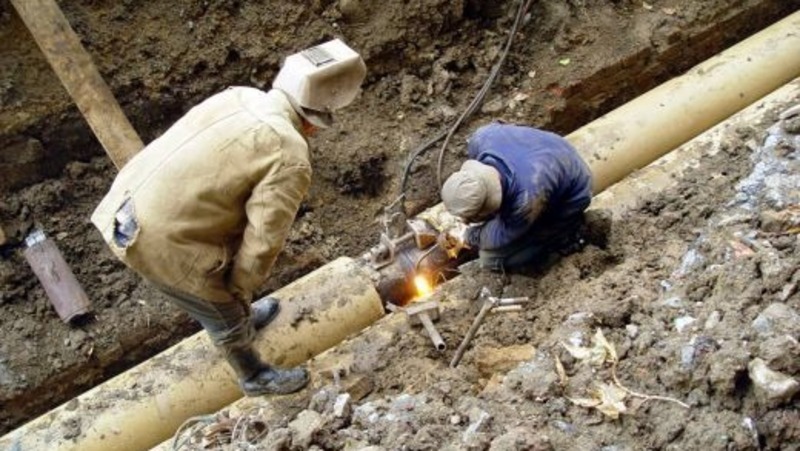 Более 87 км коммунальных сетей отремонтируют в Свердловской области в 2026 году