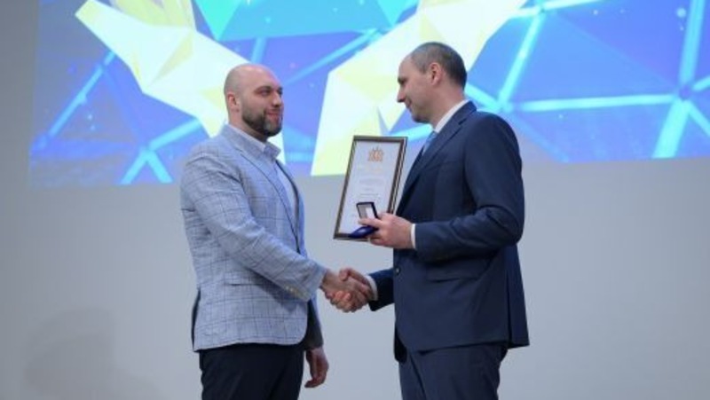 Паслер наградил 12 победителей областного конкурса профмастерства