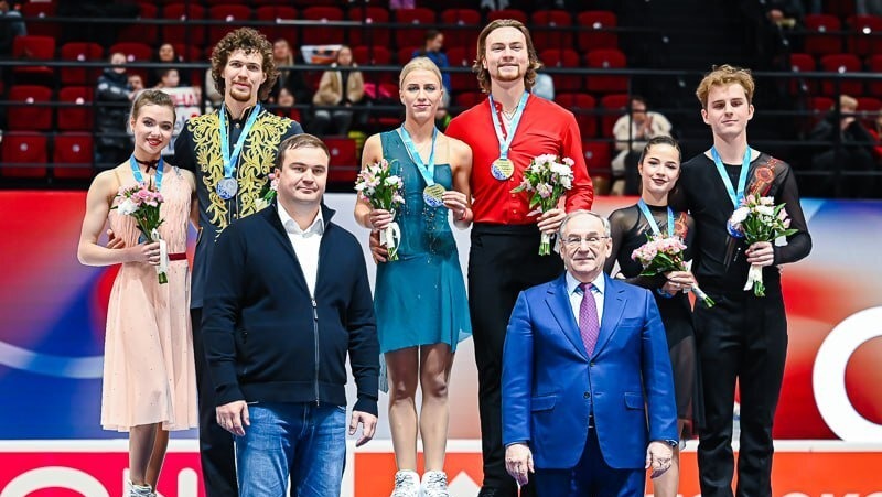 Петербургские фигуристы завоевали 6 медалей на этапе Гран-при России