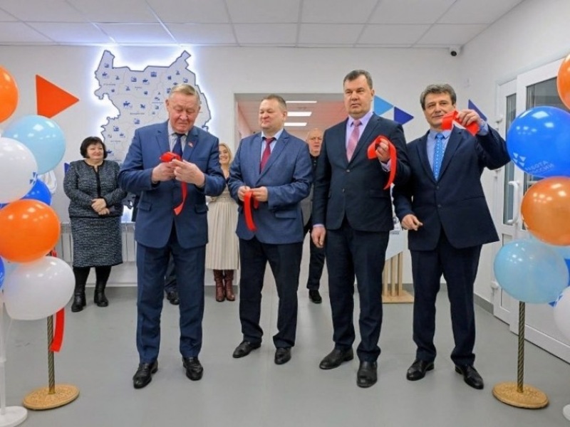 В Павлоградском и Любинском районах Омской области открыли Кадровые центры 