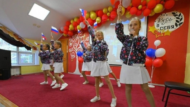 Дети из Стаханова стали победителями фестиваля «Искорки надежды» в Омске