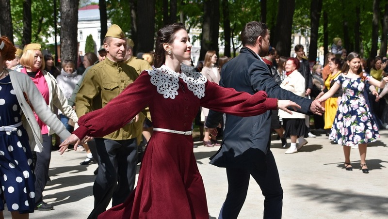 Около 8 тыс. человек примут участие в «Вальсе победы» 9 мая в Рязанской области