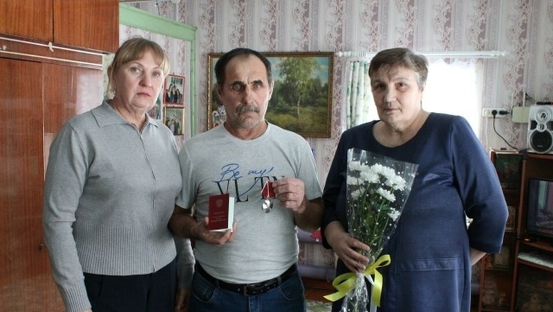 Родителям военнослужащих из Прикамья вручили Ордена Мужества