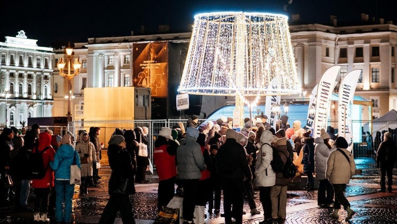 60 тыс. новогодних открыток отправили во все регионы России из Петербурга