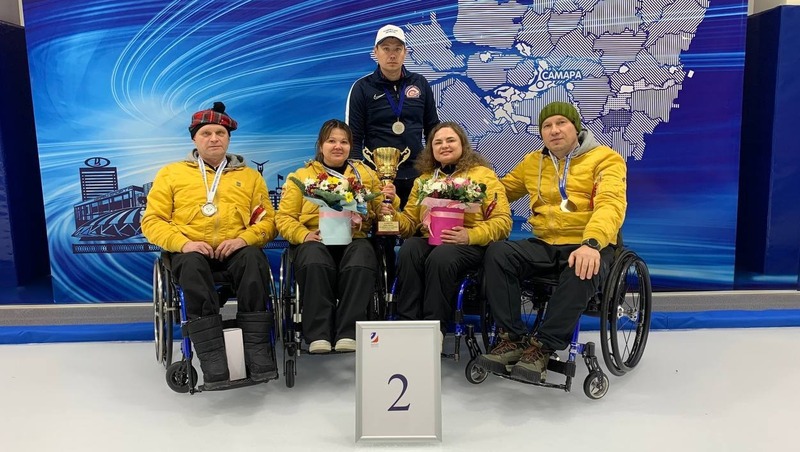 Челябинские спортсмены завоевали серебро на Кубке России по керлингу на колясках