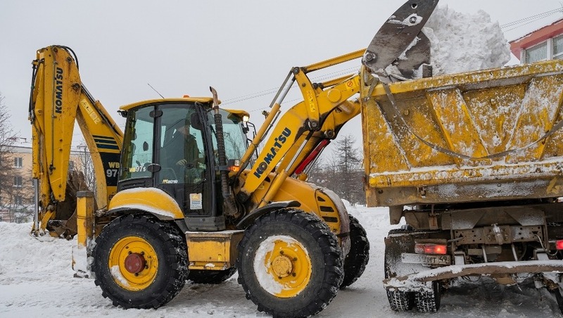 45 единиц техники ГЭЛУД и КЗХ направлено на расчистку Магадана